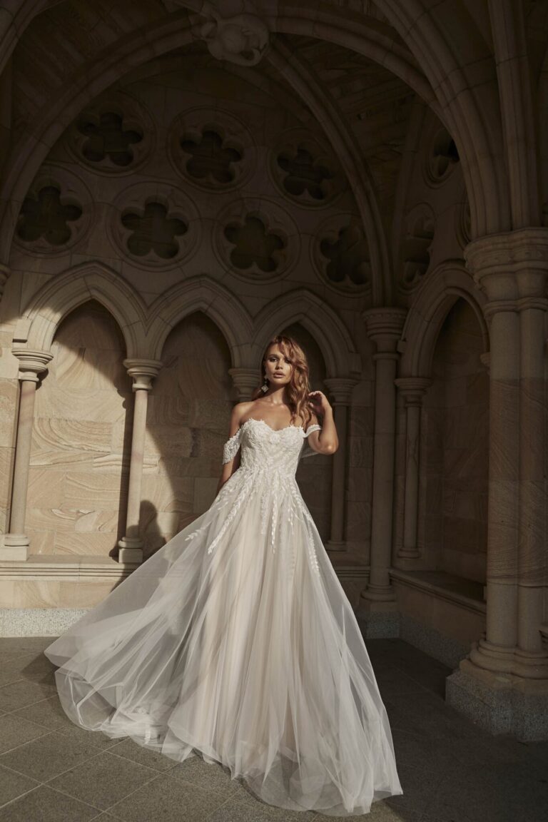 ZYLA_EY328 SWEETHEART NECKLINE EMBROIDERED BODICE WITH FULL TULLE A LINE WEDDING DRESS WITH DETACHABLE STRAPS EVIE YOUNG BRIDAL 7