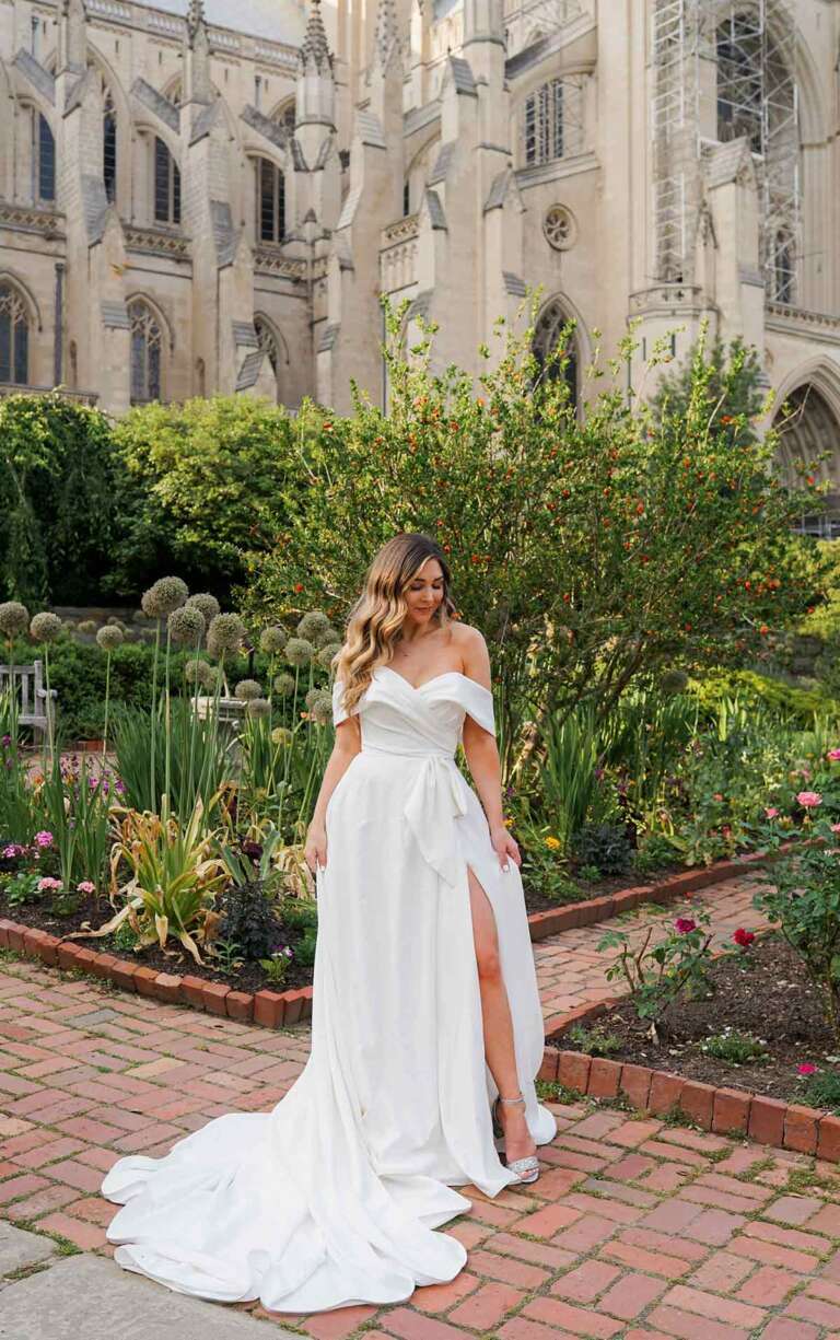 Siya wedding dress