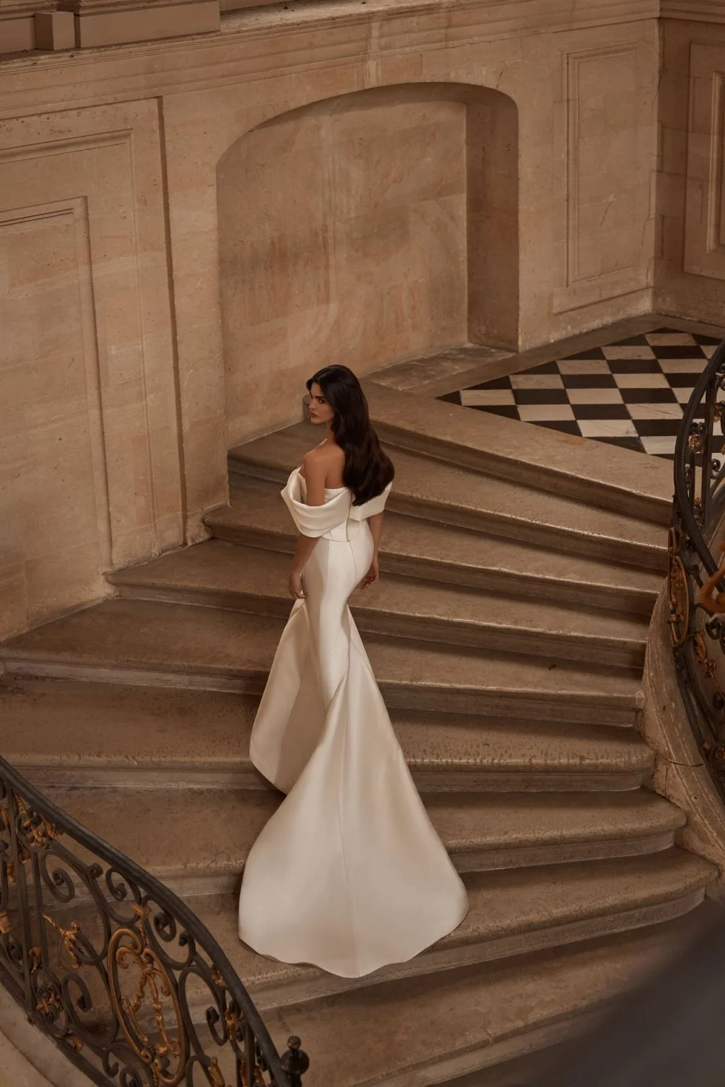 large_2_N9_A0433_8b35c7b2ea