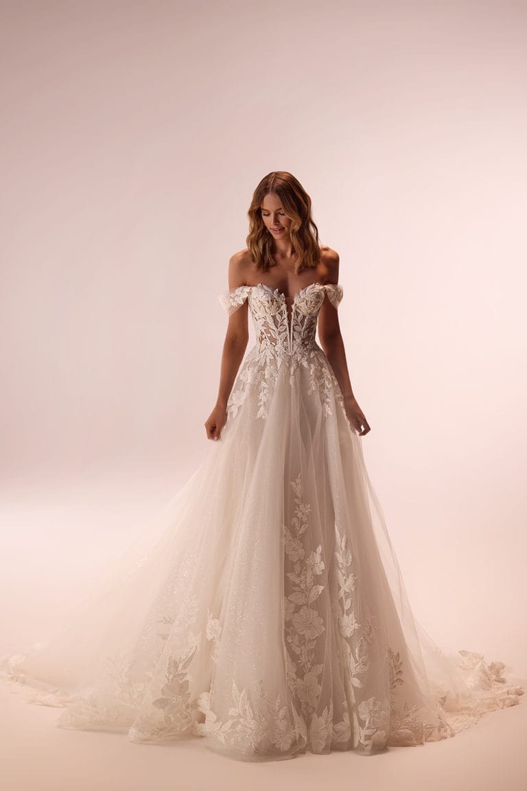Aurora_from_DAMA_Couture_1_o