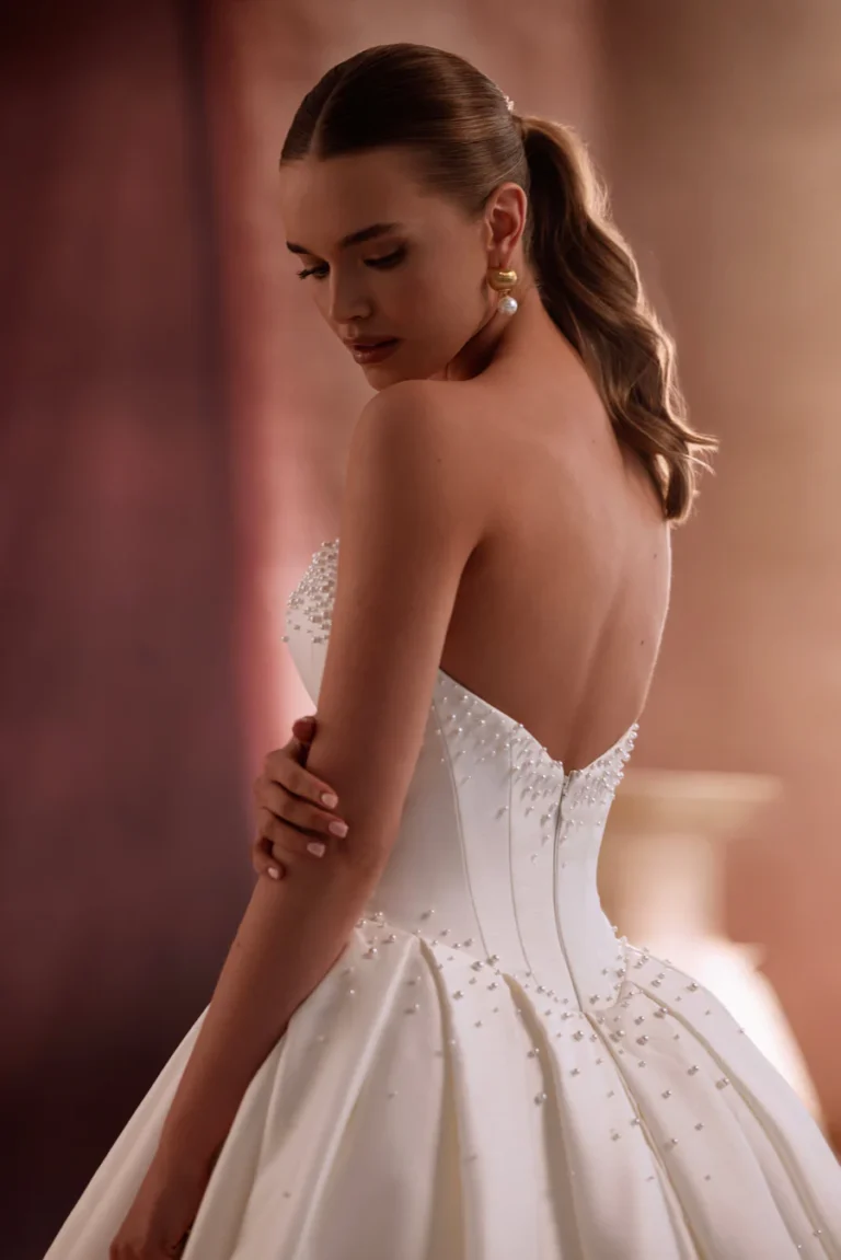 Noor_2_s_900x