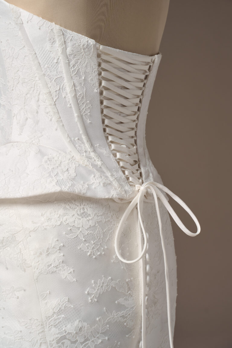 Sottero-and-Midgley-Lassen-Sheath-Wedding-Dress-26SS453B01-Alt101-IV002-uncropped