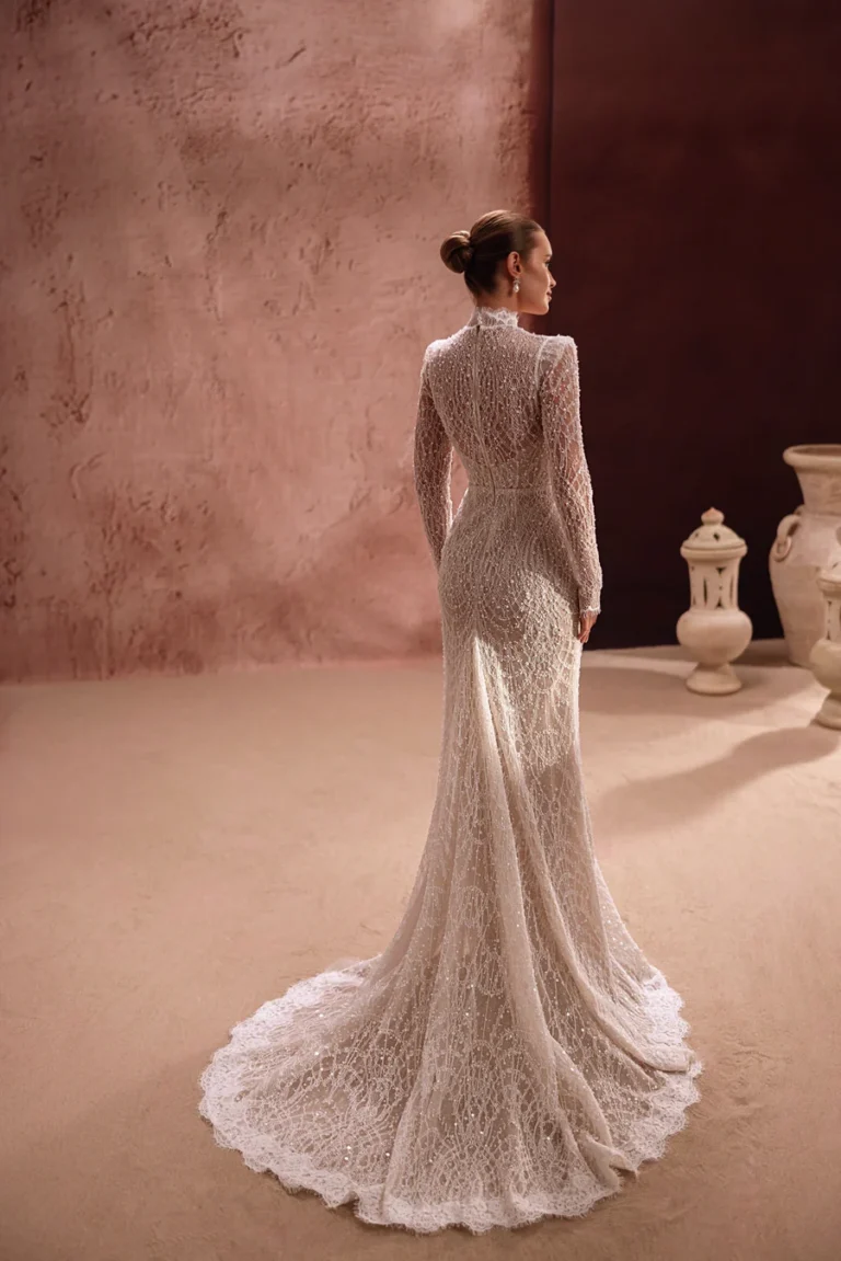 henriette-bridal-gown-satin-lace-detail_900x