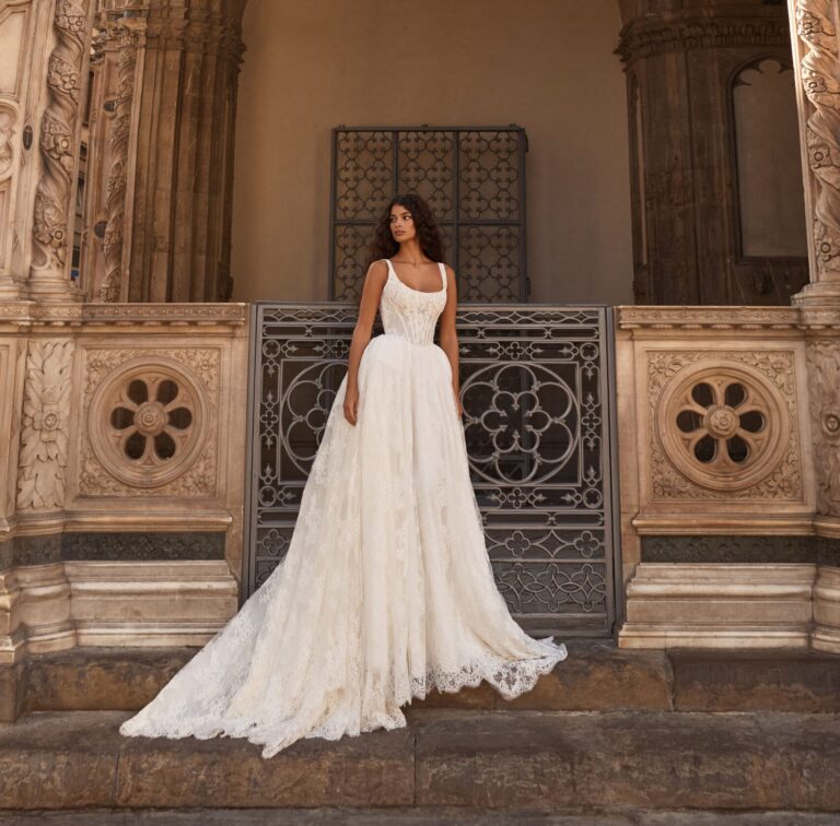 13241_Raphaella